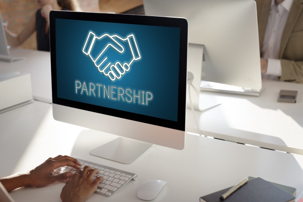 partnership-agreement-cooperation-collaboartion-concept
